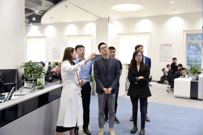 永洪科技攜手華為構(gòu)建金融智慧運(yùn)營與商業(yè)智能方案，解決金融敏捷分析難題